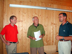 GF Dr. Max Sampl mit 
Ministerialrat Dr, Manfred Spacek und GF 
Mag. Andreas Schwab