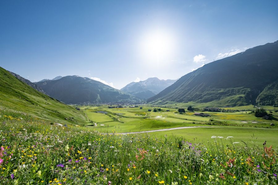 Andermatt Swiss Alps erhält Label Swisstainable von Schweiz Tourismus 