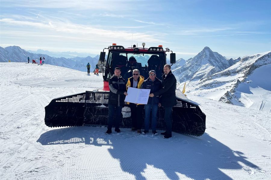 eFuel Kraftstoff für Pistengeräte - Innovatives Pilotprojekt soll Skigebiete CO2-neutral machen