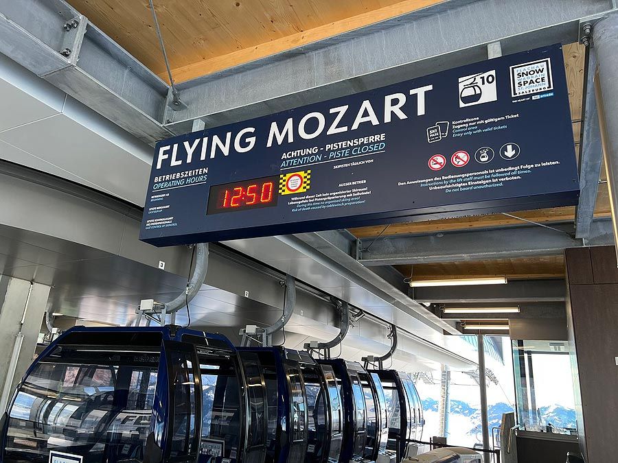 Kapsch "fliegt" mit Mozart in Snow Space Salzburg