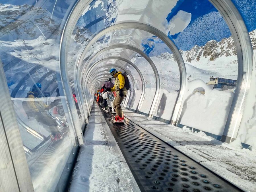 Sunkid: Neuer Zauberteppich am Weltcuphang vom Rettenbachferner in Sölden