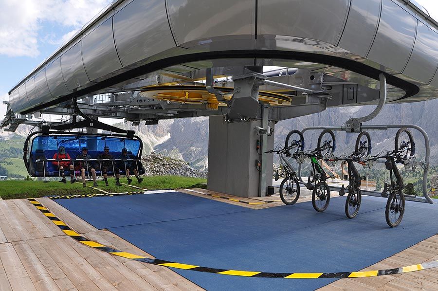 LEITNER macht den Bike-Transport via Sesselbahn jetzt noch einfacher