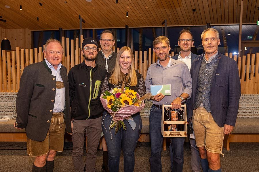 Schmittenhöhebahn startet das 95er Jubiläumsjahr mit Mitarbeiterfest am Berg