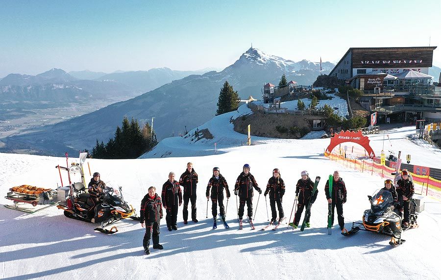 Hohe Sicherheit im Skigebiet dank der Pistenrettung von KitzSki