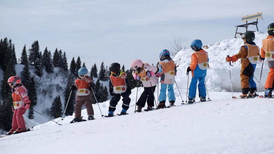 Wirksame Kindergarten-Schneesportwochen in Graubünden