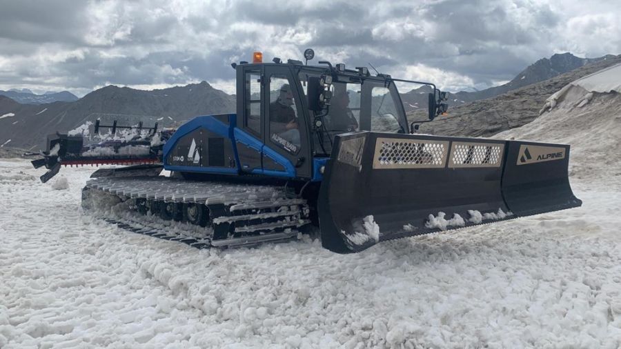 Compagnie des Alpes bestellt 8 Vorserien CM DUPON Pistenraupen