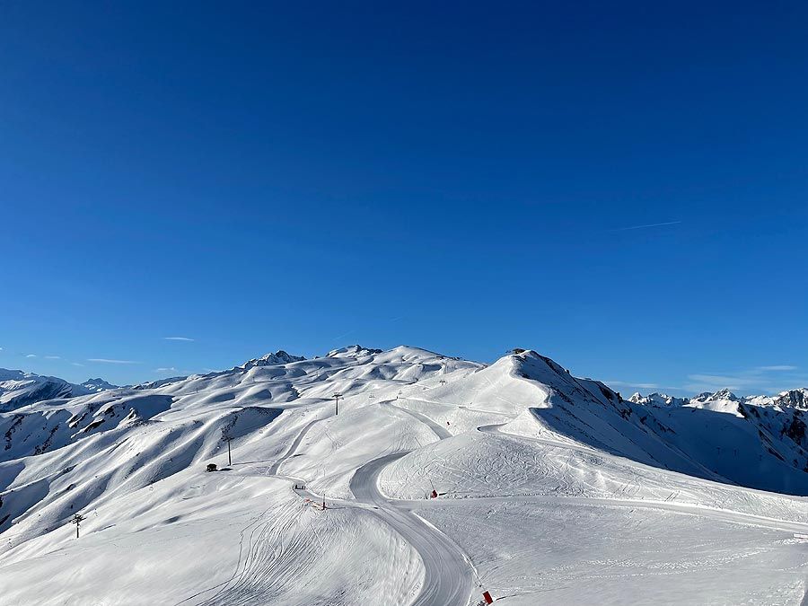 Mountain Planet: Vorstellung Internationale Bericht 2024 zum Schnee- und Bergtourismus