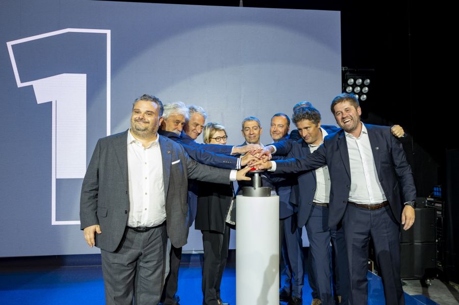 MND-Gruppe eröffnet neuen Produktionsstandort für die ORIZON™-Serie kuppelbarer Seilbahnlösungen