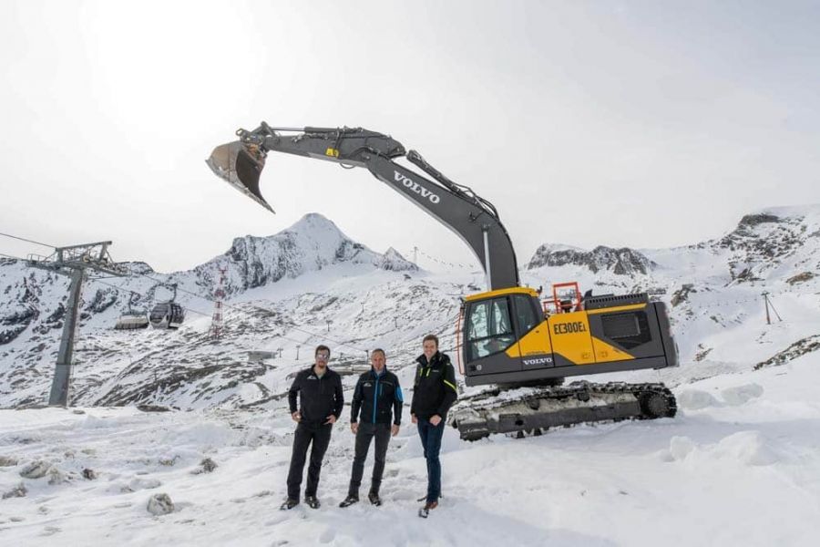 Ascendum Baumaschinen: Geballte Kraft am Kitzsteinhorn