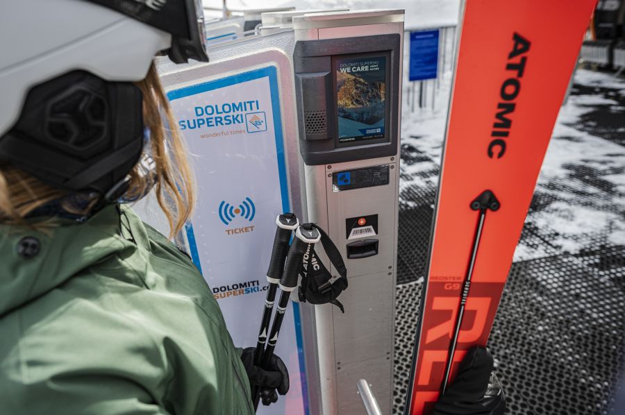 Revolutionierung des Skifahrens mit Axess: Ihr Smartphone als Skipass