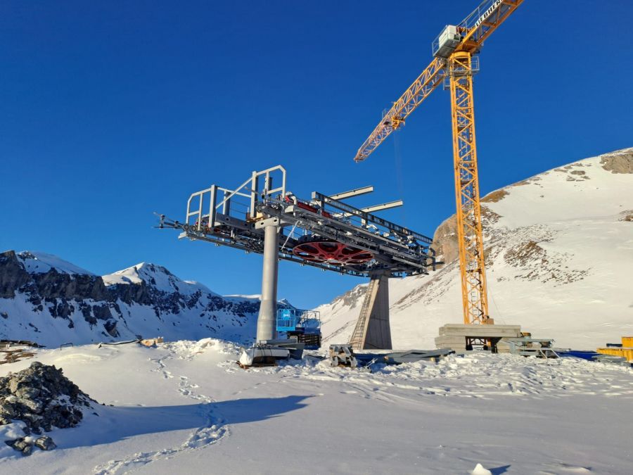 Bartholet: Hoch hinaus – Bauarbeiten in Cassons Flims