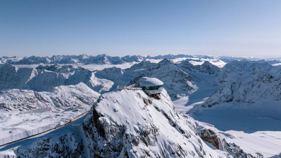 5 Tiroler Gletscher starten mit neuen Bergbahnen und Ski-Anfängerland in den Winter