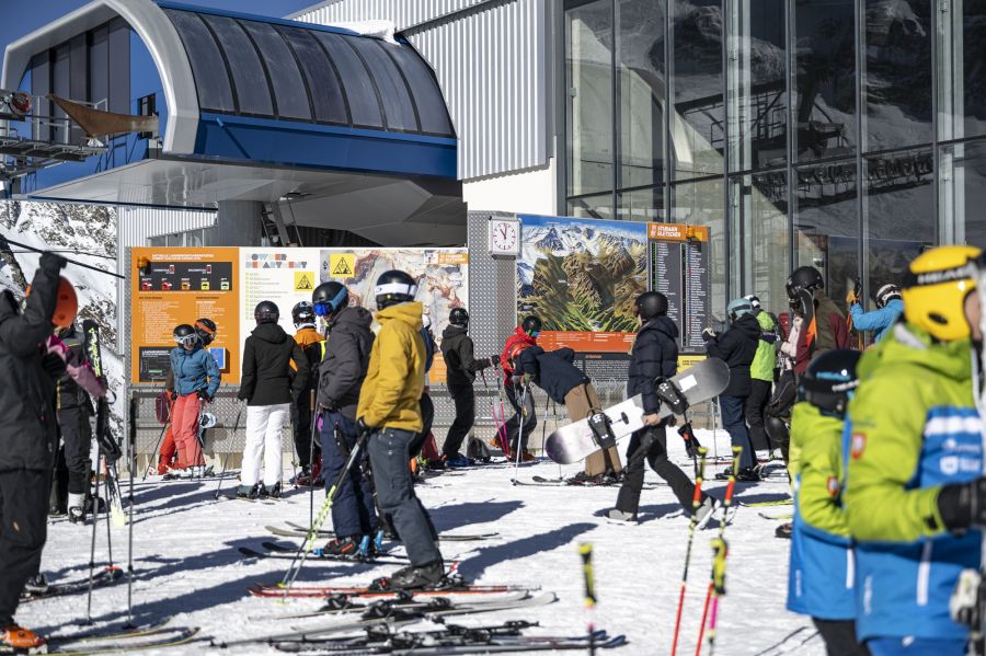 sitour: Einheitlich, klar, modern: Neues Design für das Info- und Leitsystem am Stubaier Gletscher