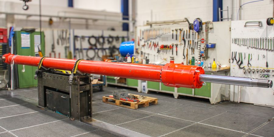 Schenker Hydraulik AG: Revision Seilspannzylinder Bergbahn Savognin