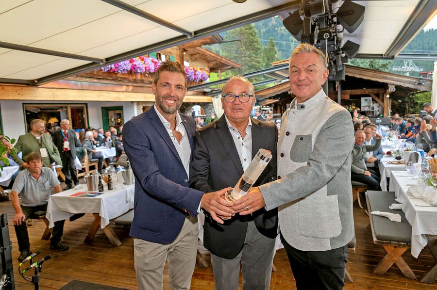 Internationaler Skiareatest in neuen Händen