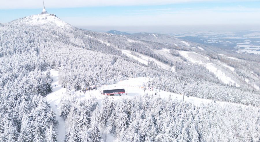 Tatry Mountain Resorts: Betrieb des Skigebiets Ještěd wird um weitere 10 Jahre verlängert