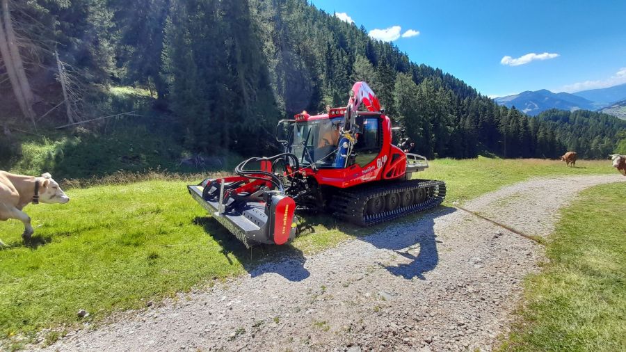 SlopeExperts: Pistenpflege im Sommer: Schnee sparen und Skipisten optimieren