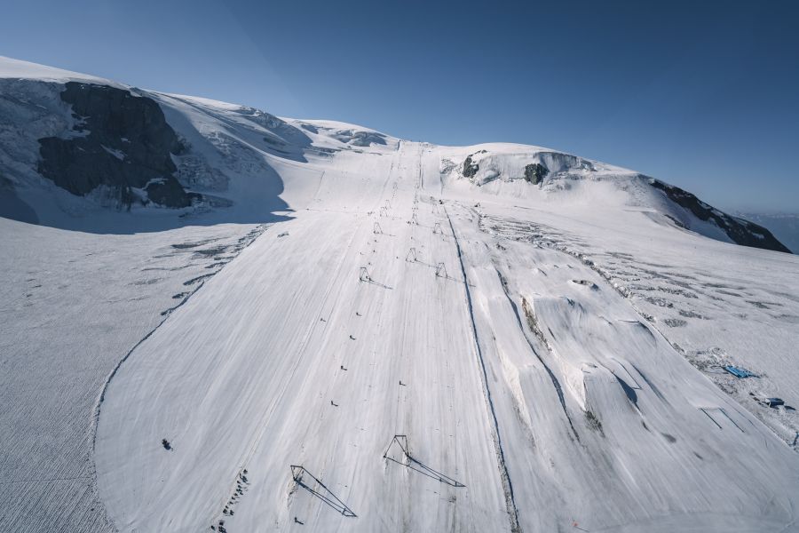 Zermatt: Temporäre Einstellung des Sommerskibetriebs für Gäste auf dem Theodulgletscher