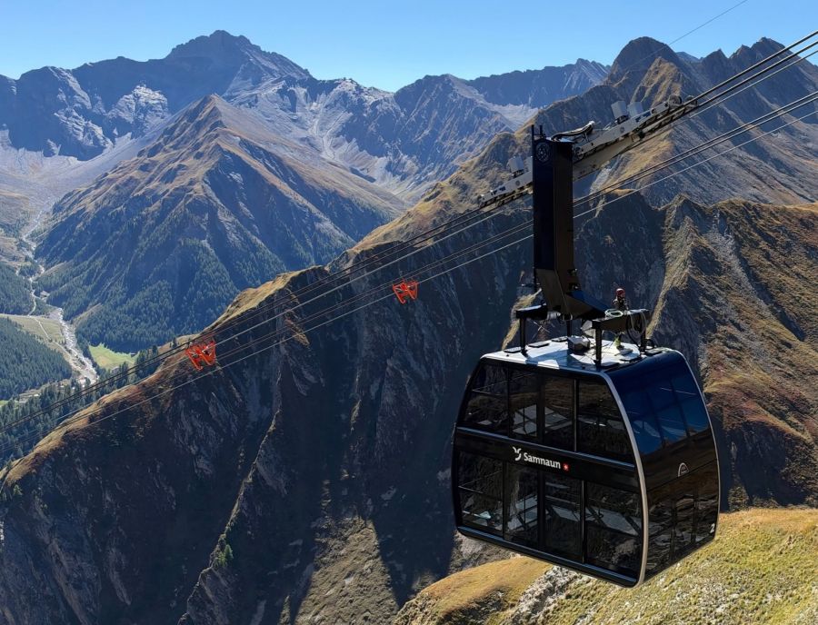 Samnaun: Die neue Twinliner-Kabine ist am Seil