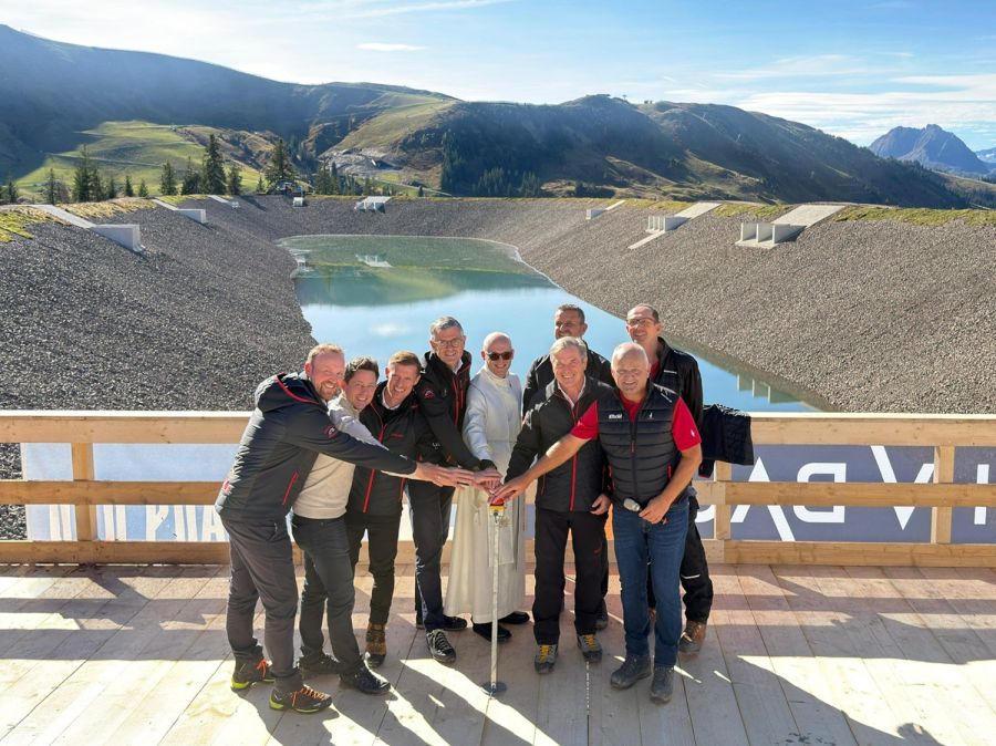 KitzSki  nimmt  neuen  Speicherteich „Sonnenrast“ offiziell in Betrieb